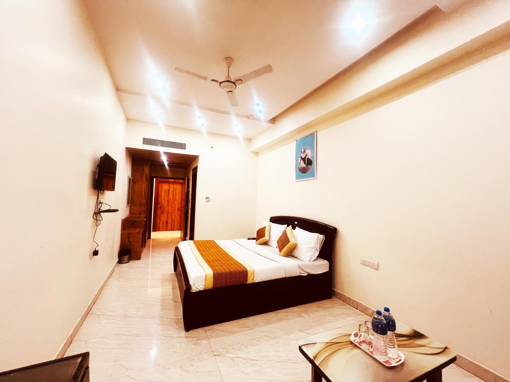 Hotel Lagoona And Banquet Hall New Delhi Eksteriør billede